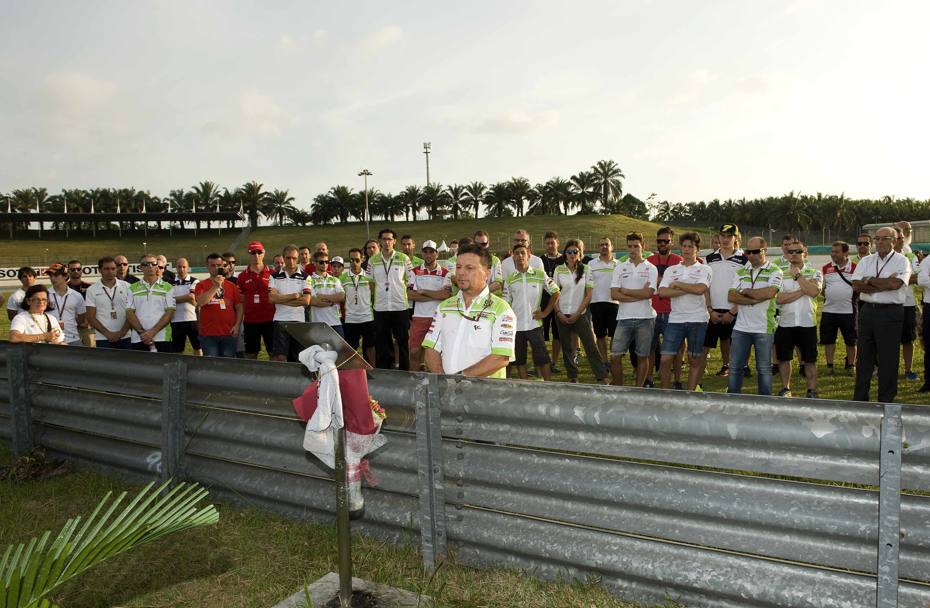 Il team Gresini commemora la scomparsa di Marco Simoncelli al Gp di Malesia (Ciamillo/Castoria)